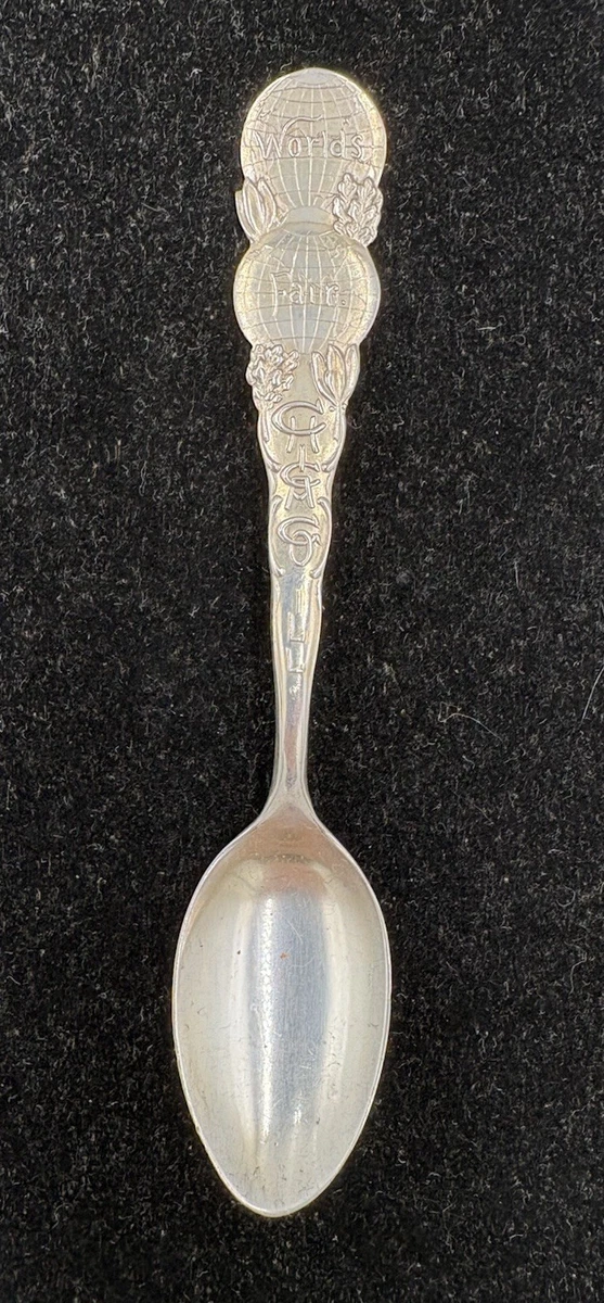Sterling Silver Spoon 1892 Worlds Fair Columbian Exposition Chicago 4 1/4"