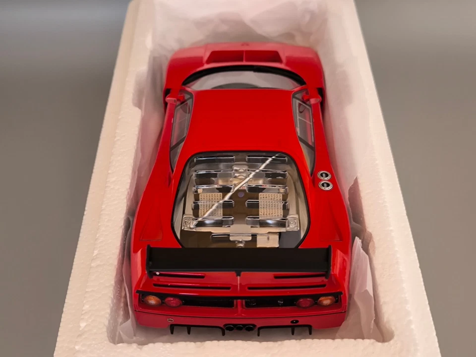 1/18 GT Spirit Ferrari F40 LM 1989 Rosso Corsa (GT Spirit)[GT388] - Photo 2/4