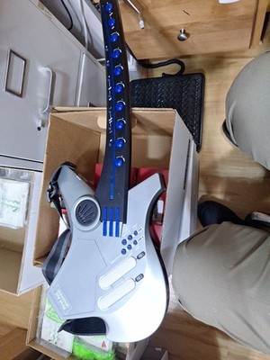 DISCOVERY  First Act electric guitar NO STRINGS JUST BUTTONS!! W BELT! FUN WIRRK