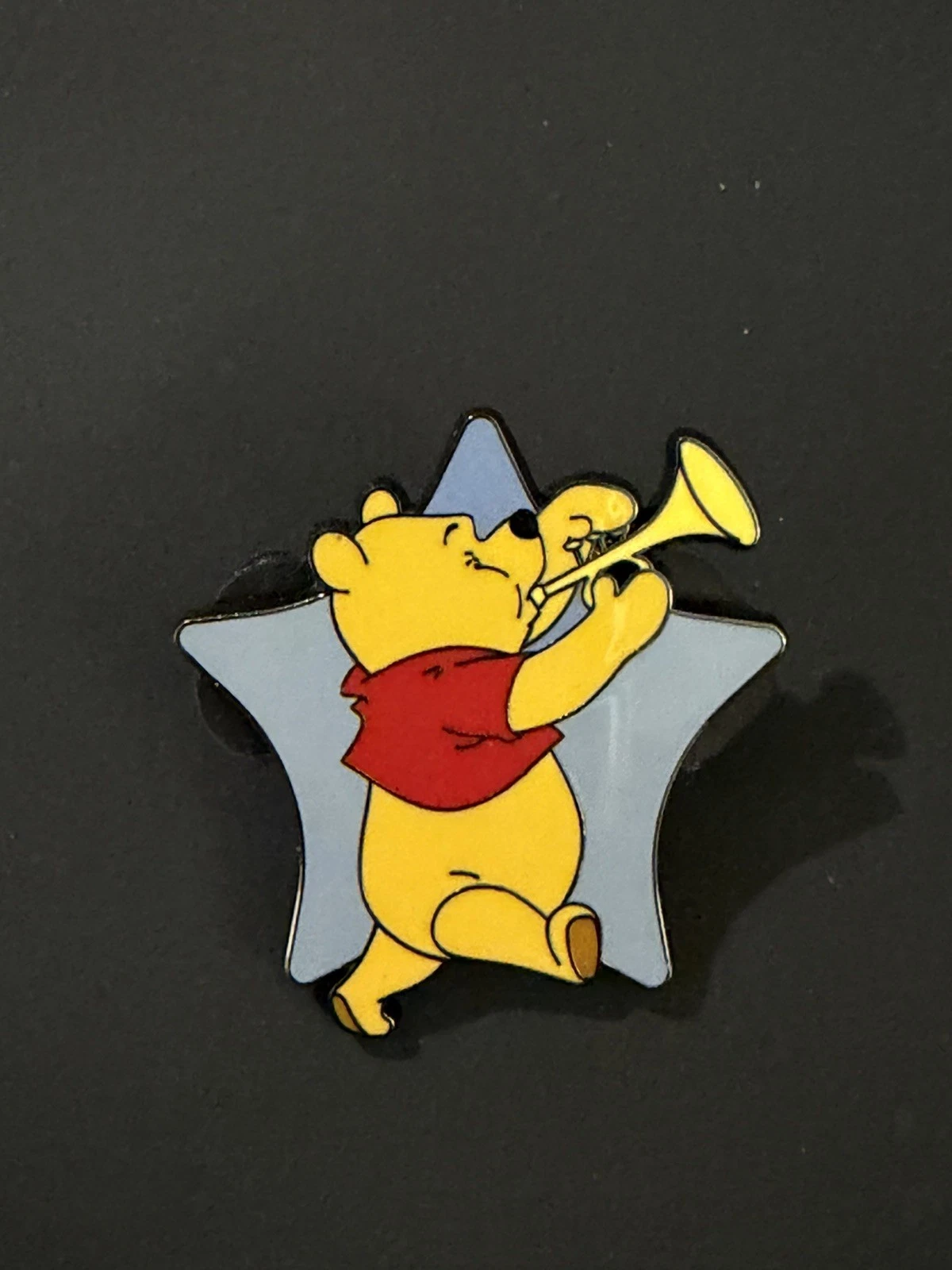Disney FiGPiN Pooh Winnie the Pooh Series 1 Common Mystery Pin
