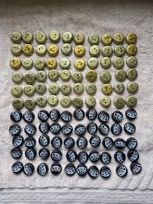 Beer Bottle Caps 110 Black Gold Lot for Crafts & Art Projects No Dents 