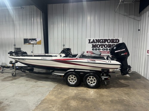 2006 TRITON TR-20 X BASS BOAT (MERCURY 225 OPTIMAX)