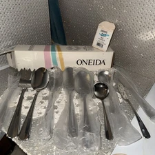 Oneida Impulse Gala Deluxe 2 Serving Set 10 Pieces Quality Stainless