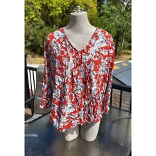 Fun2Fun Floral Blouse Red White 3/4 Sleeve V Neck Casual Top rayon