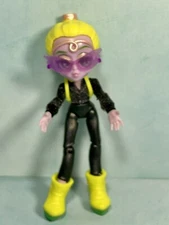 capsule chix ram rock doll-removable parts- yellow hair-5"