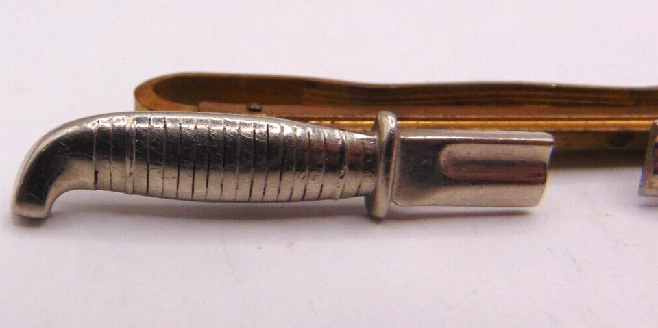 CUCHILLO DE COMBATE DE TIBURÓN DE COMBATE MILITAR HICKOK EE. UU. DE COLECCIÓN CUCHILLOS DE BROCHE DE BARRA DE CORBATA Foto 2 de 4