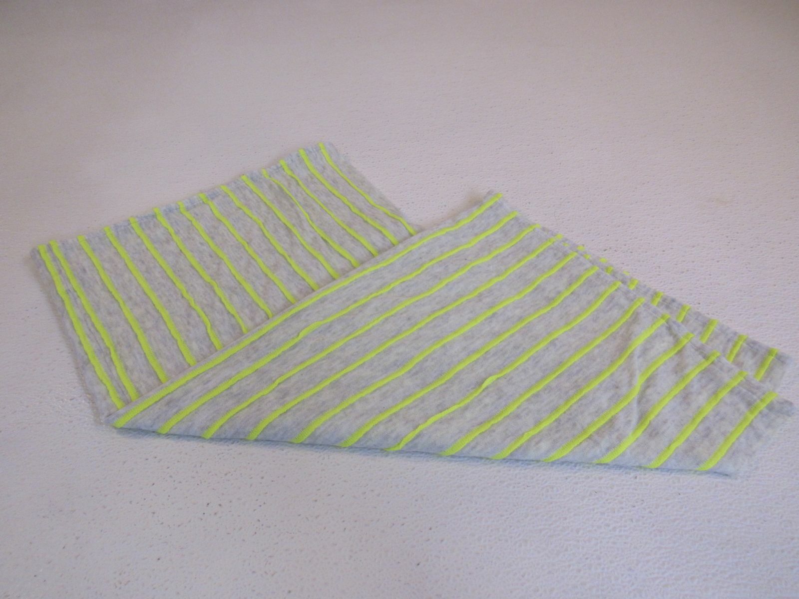 American Eagle Scarf 26-in Heathered Gray Infinity Polyester Female