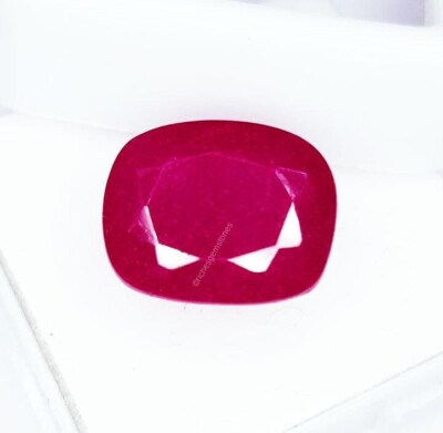 Béryl Rouge Bixbite Naturel - Pierre Précieuse Ovale 9 Carats, Certifié GDL, Thaïlande