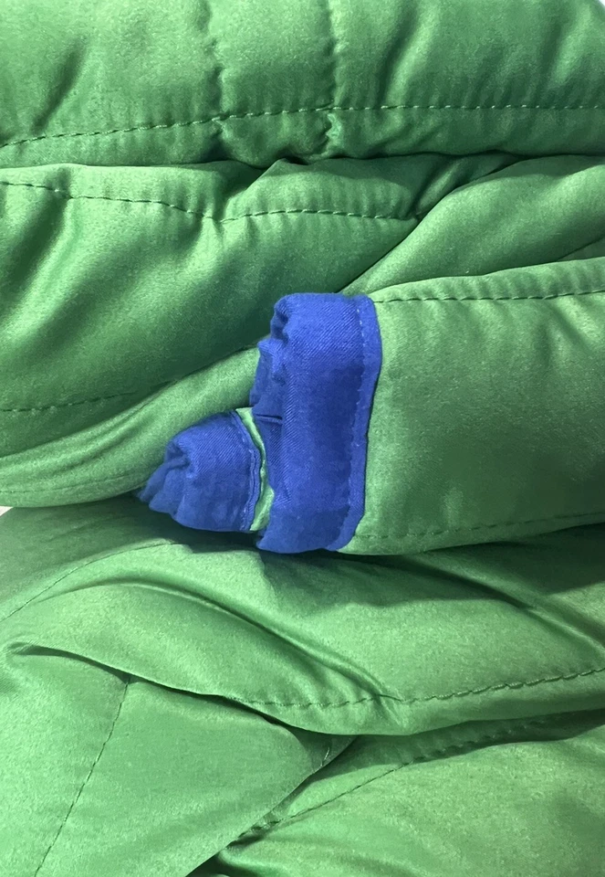 Room Essentials, Full/Queen, Satin Quilt, Color-Dark Green 86''x90'' - Image 2 of 4