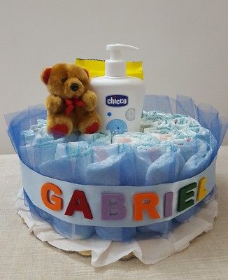Torta Di Pannolini Artigianale - Regalo Nascita Baby Boy Con 40 Pannolini E Bavette