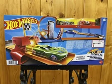 Hot Wheels Mega Rally Action Set Complete Racing Track 2 Cars & 3 Speed Launcher