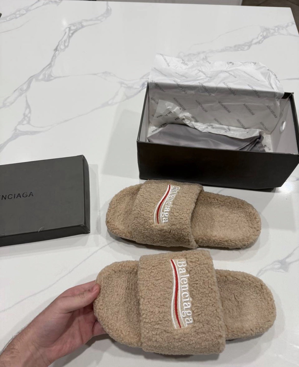 Balenciaga Beige Faux Fur Men's Slide Slippers Breathable Bouclé Closed Toe thumbnail 2