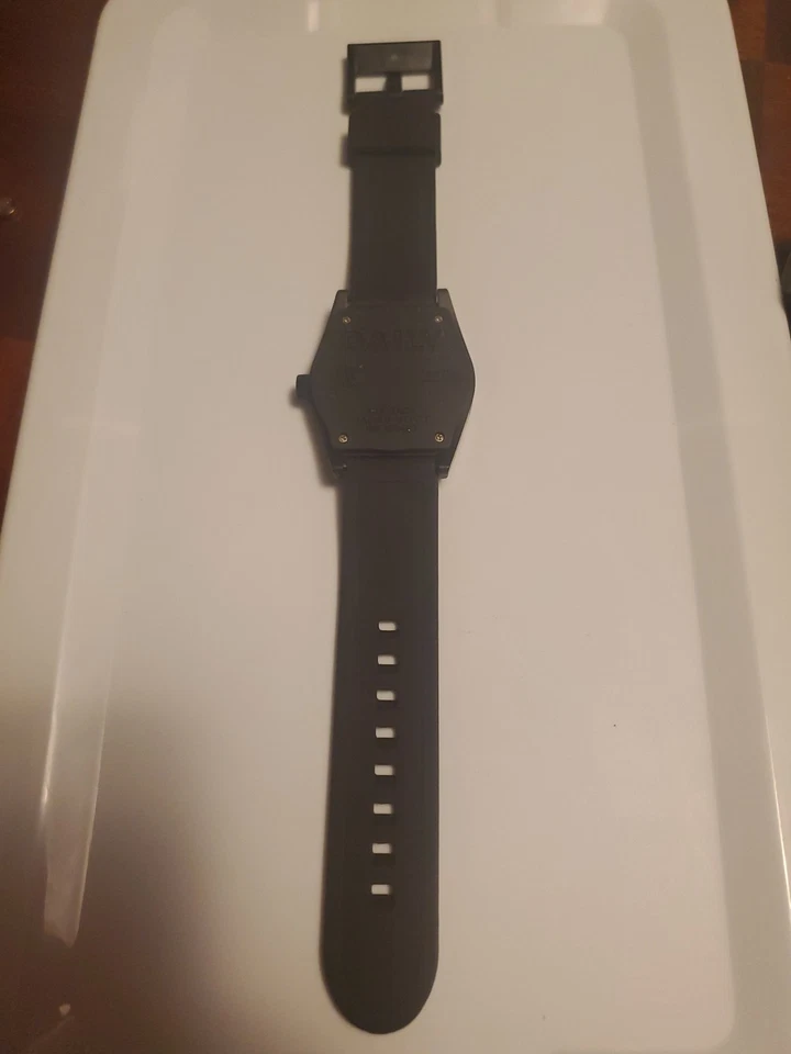 Reloj Neff Daily Wild Burger Boys Negro Rojo Silicona Resistente al Agua Batería Nueva  Foto 3 de 4