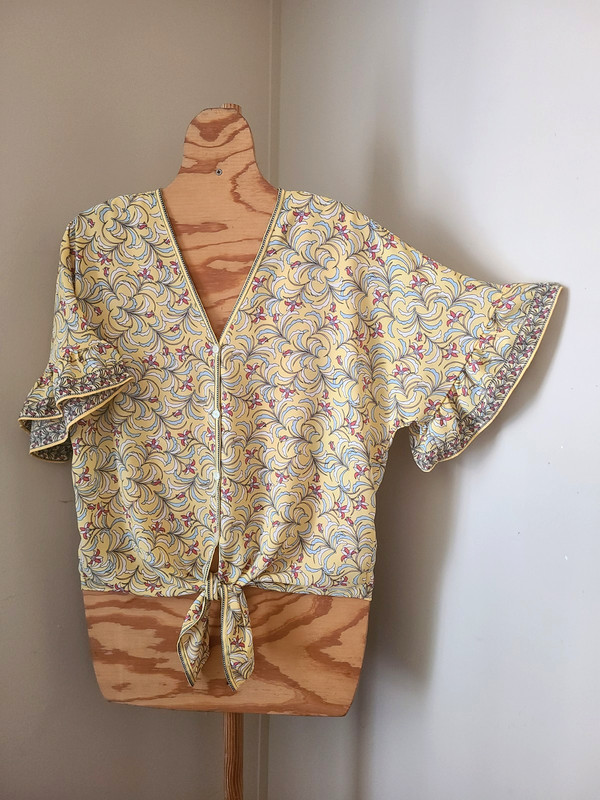 NWOT Womens Multi-Color 1/2 Sleeve Button-Down Waist Tie Top Sz M By Max Studio