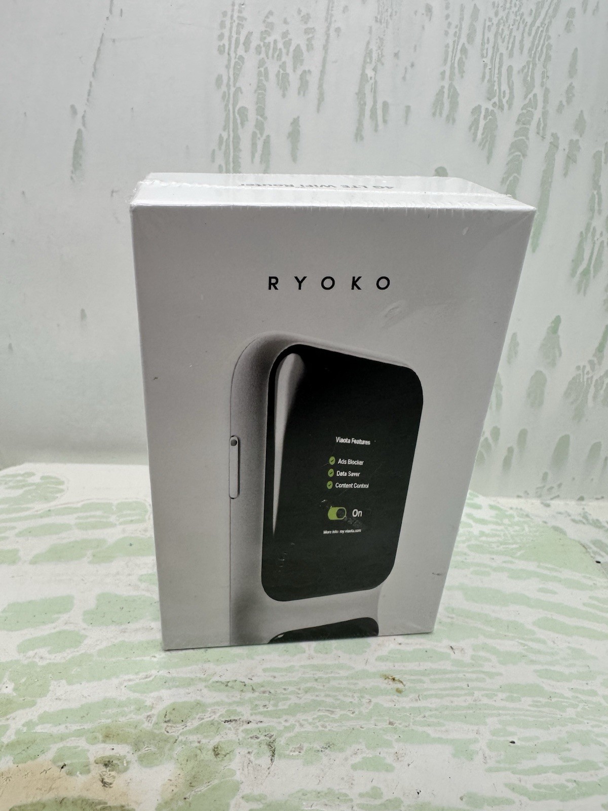 Ryoko Pro Portable 4G LTE WiFi Router, High Speed Hotspot (New)
