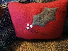Primitive Wool.hand Appliqued Pillow