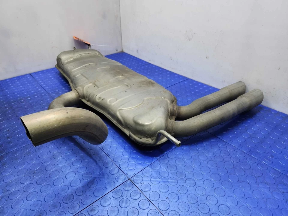 2012-2014 Volkswagen Beetle 2.5L Rear Exhaust Muffler Genuine OEM 5C5253609C - Image 3 of 4