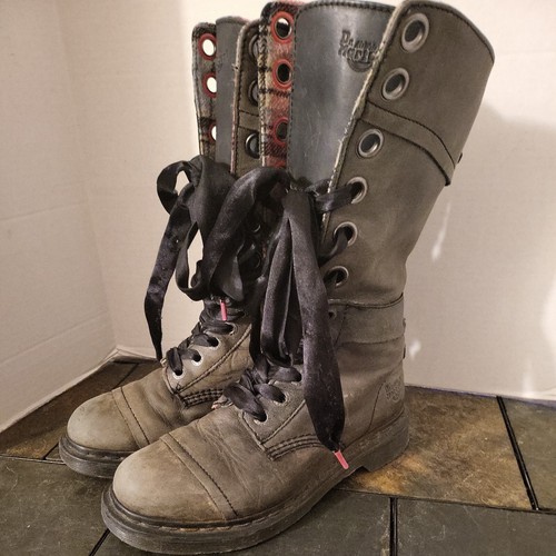 Dr Doc Martens Triumph Boots 1914 Green 