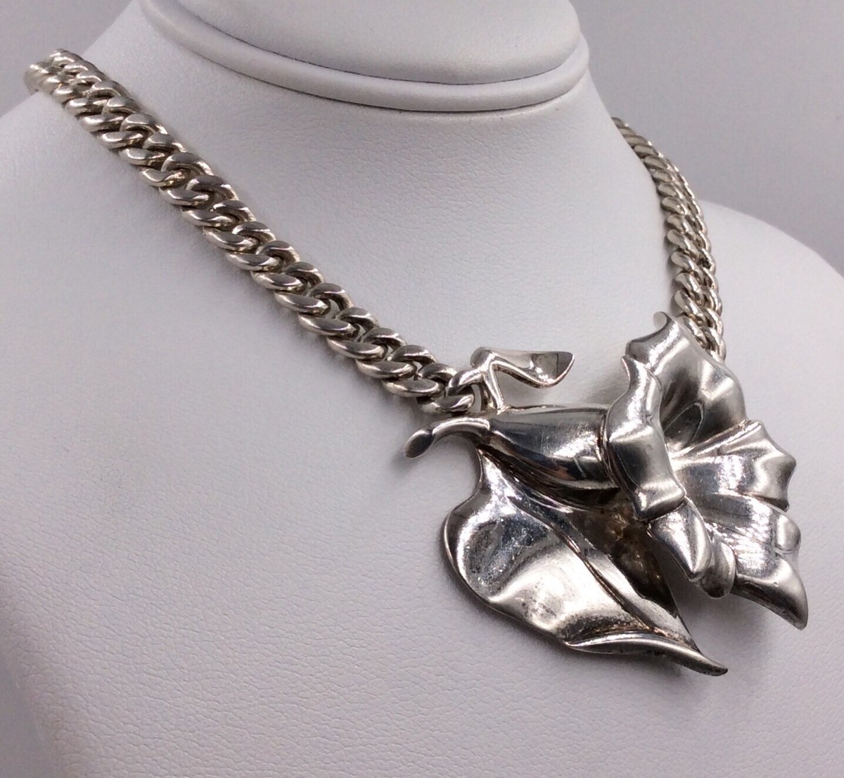 STERLING SILVER 925 LILY FLOWER PENDANT NECKLACE 17.25