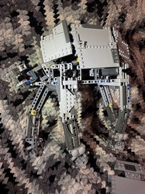 LEGO Star Wars: Motorized Walking At-At (10178) INCOMPLETE