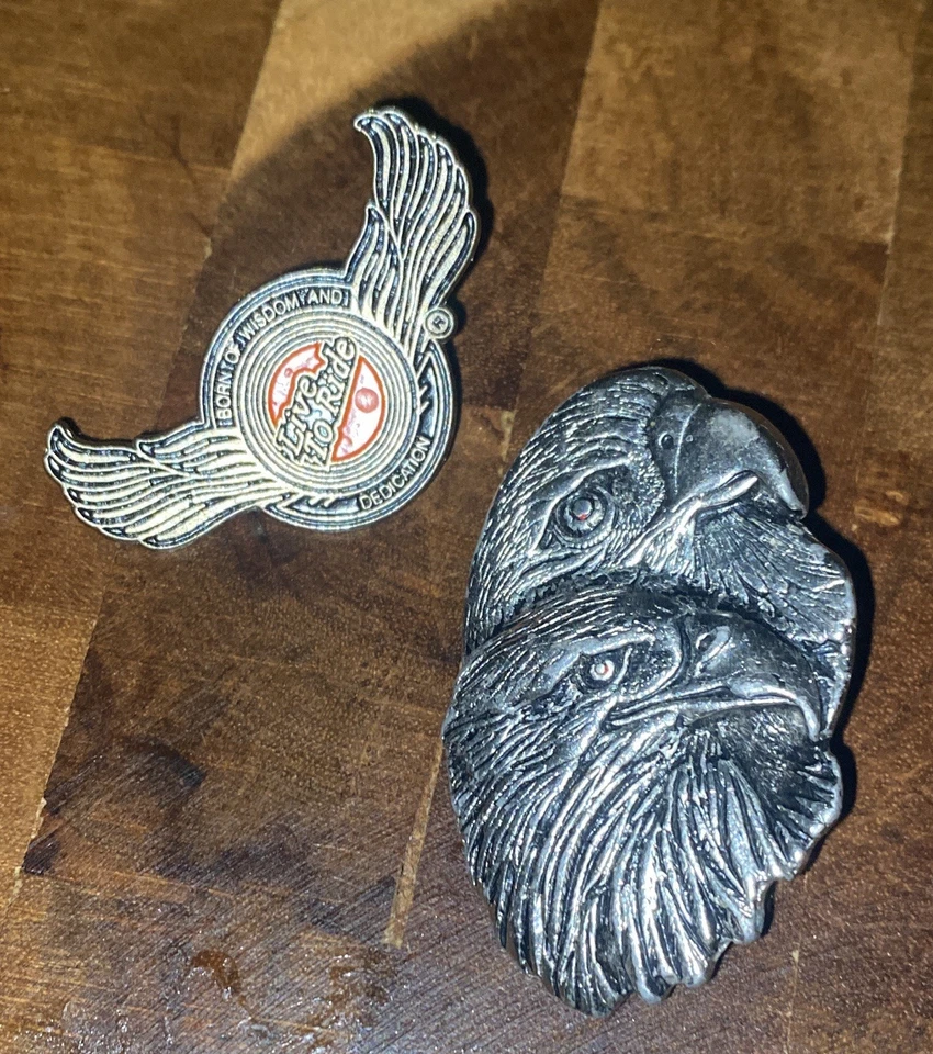 Prendedores de motociclista de colección Live To Ride y Screaming Eagle Pins Harley Riders Foto 2 de 2
