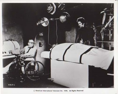 DRACULA vs. FRANKENSTEIN, Original 1971 Monster Scene, Horror Film Photo #5