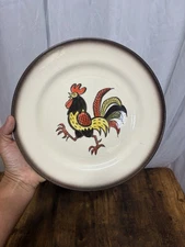 VTG Red Rooster Poppytrail Metlox Dinner Plates 10" Diameter Set Of 7 Farmhouse