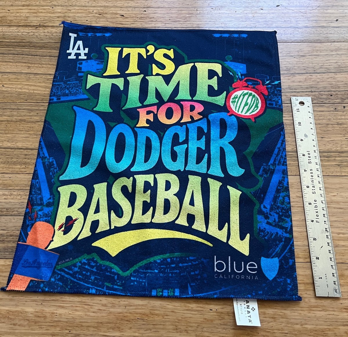 Dodgers Towel from 9/30 game vs Reds, New. 17.5 x 15 inch | eBay