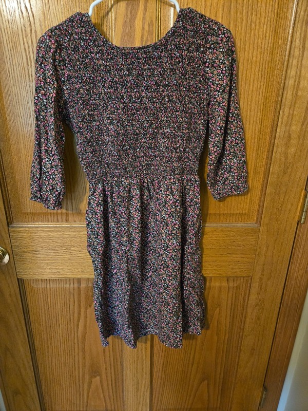 Girls Old Navy Floral Dress XXL Used - Good condition