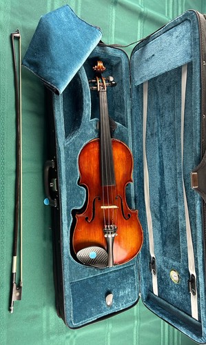 Antique Violin Full Size No 10 The Sticker Inside Is Not Readable