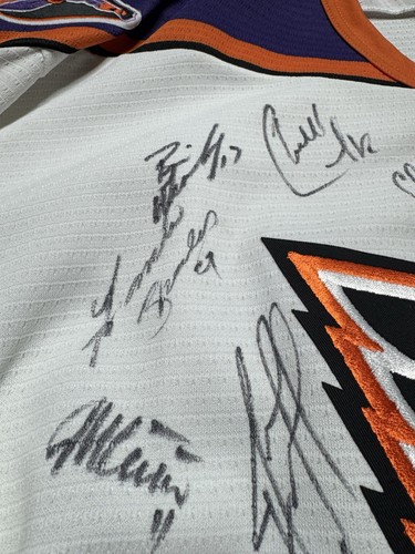 Vintage Philadelphia Phantoms Late 1990s Team Autographed Jersey New AHL NHL Vtg - Picture 6 of 10
