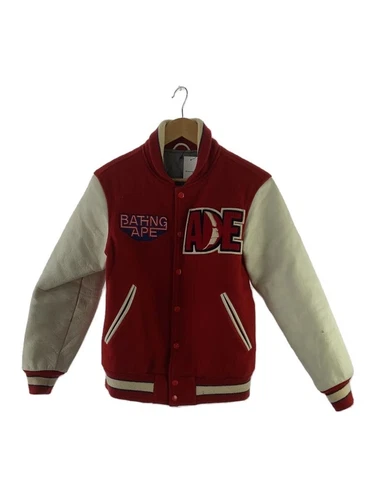 A BATHING APE (BAPE) Giacca A BATHING APE rossa S usata