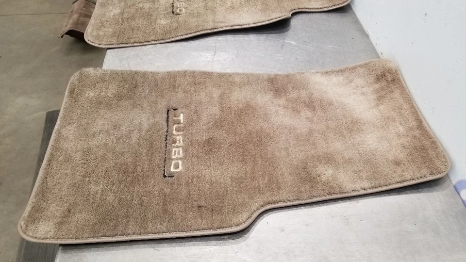 1985 NISSAN 300ZX TURBO 2 PASSENGER TRIM G FRONT INTERIOR FLOOR MAT SET PAIR - Image 3 of 4