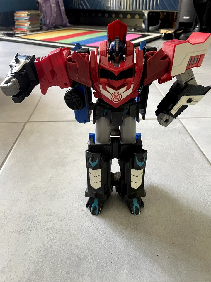 Robot Transformers - Mega Optimus Prime - Hasbro - 2015 - Photo 2/2