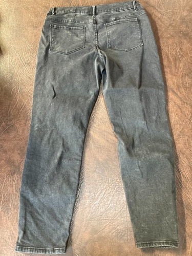 Girl's Size XL 14-16 Plus WONDER NATION Jegging Jeans Black Distressed Pull -On - Picture 3 of 6