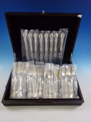 Hampton Court by Reed and Barton Sterling Silver Flatware Service Set 40 Pcs New