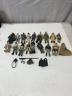 Lot Of 18 Star Wars ROTJ Action Figures Some Weapons