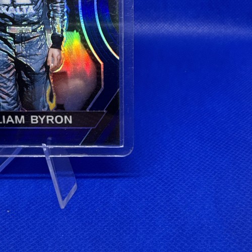 2018 Panini Prizm NASCAR William Byron Blue Refractor /99 #31 RC - Picture 5 of 6