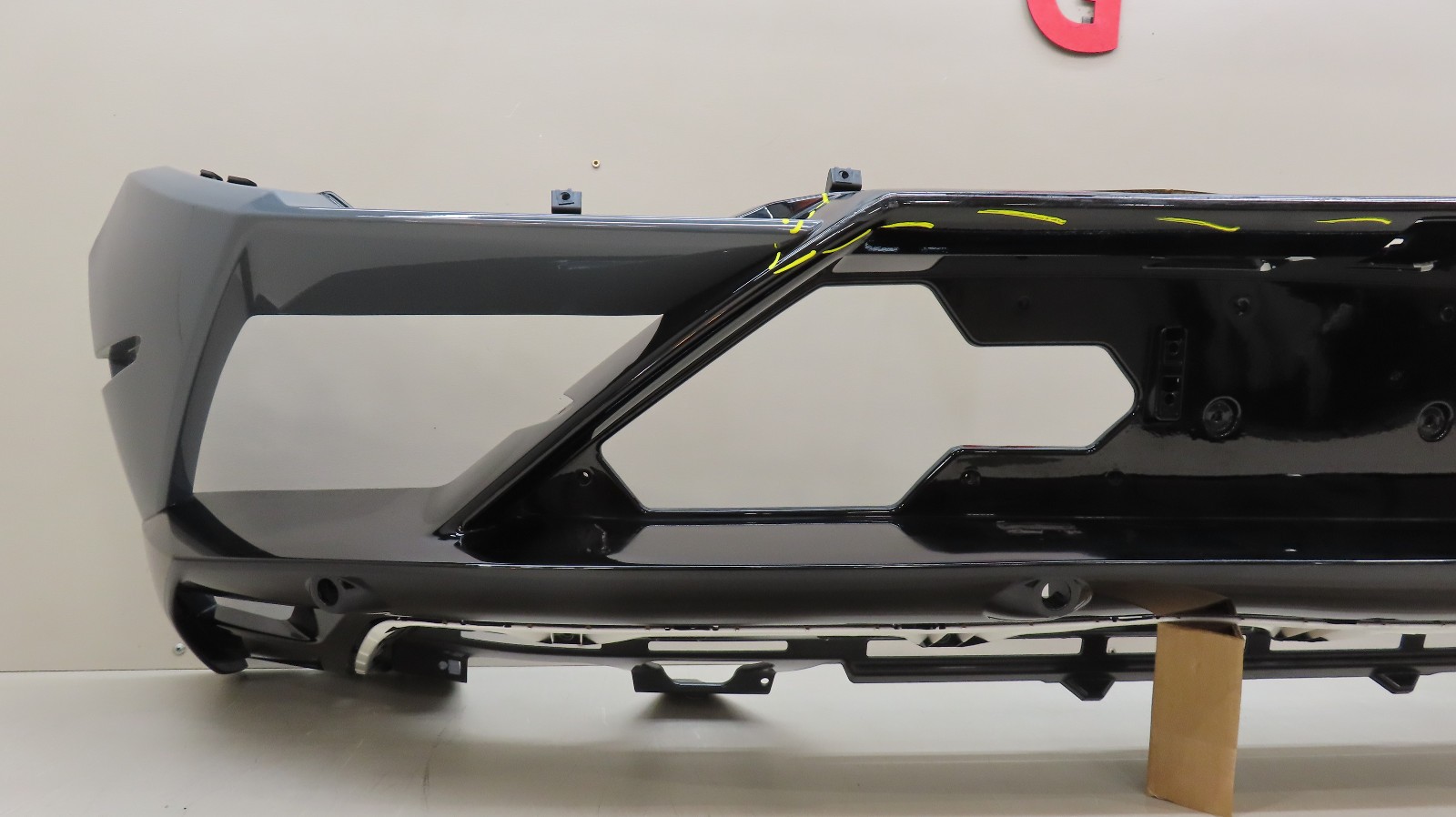 2020-2022 LAMBORGHINI HURACAN EVO REAR BUMPER COVER OEM