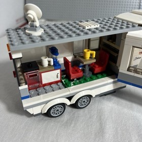 LEGO City 60069 Swamp Police Station 99% + 60182 Pickup & Caravan 99% READ