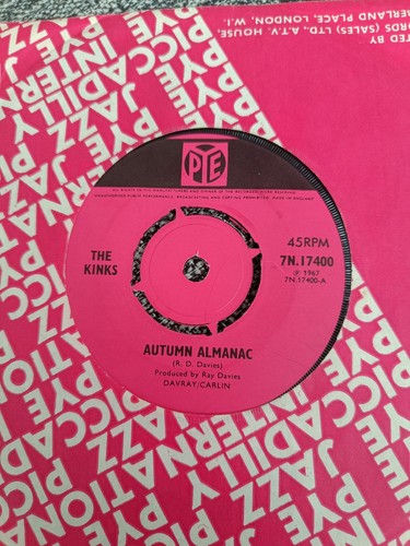 THE KINKS - AUTUMN ALMANAC 7" VINYL (VG+)