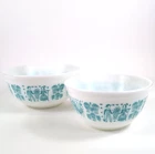 Vintage PYREX 1.5 & 2.5 Quart Amish Butterprint 402 403 Mixing Bowl White Aqua