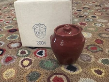 UHL ART POTTERY ROSE PINK MINIATURE COOKIE JAR & LID 2004 COMMEMORATIVE NEW