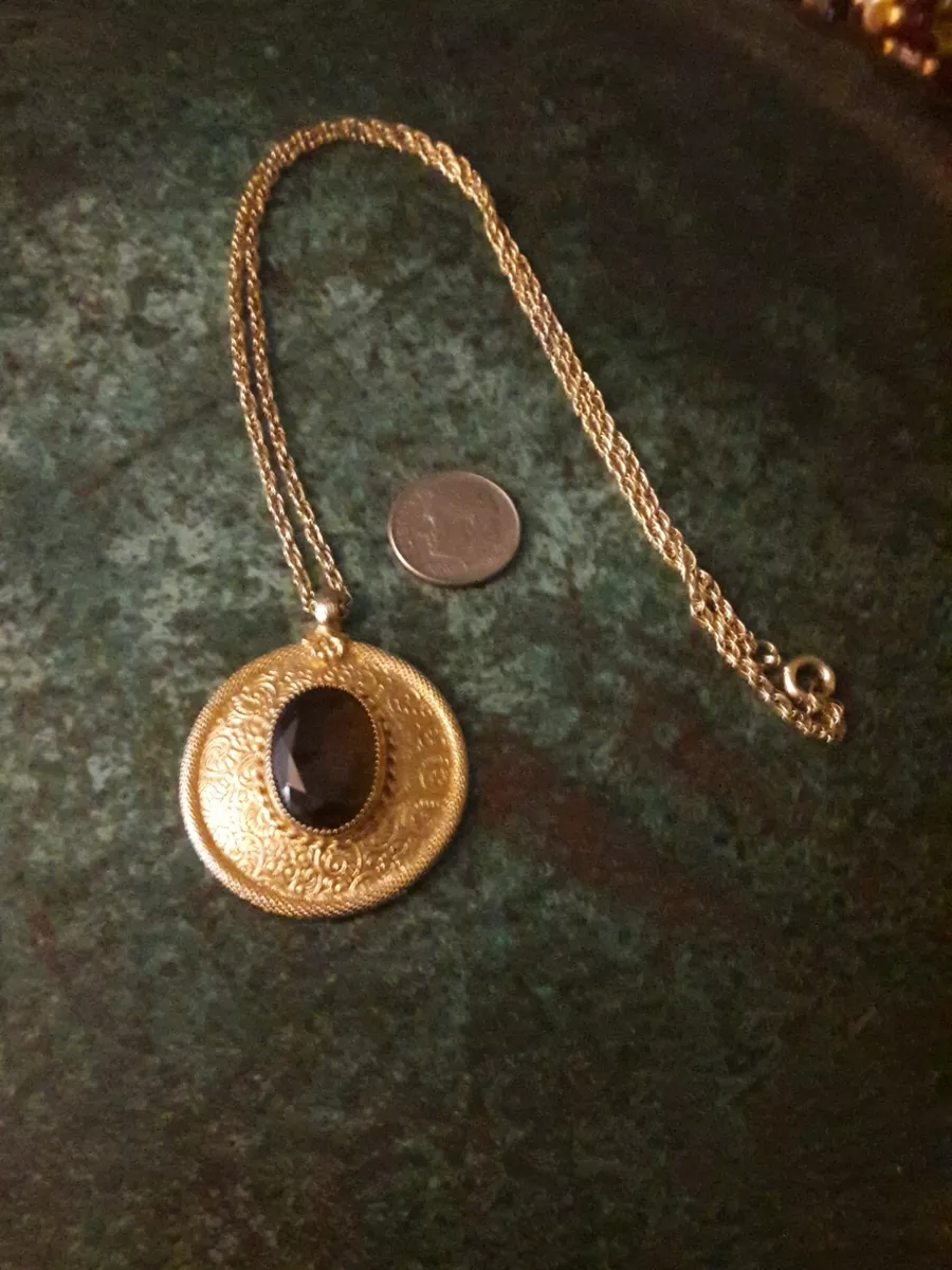 Emmons necklace shop
