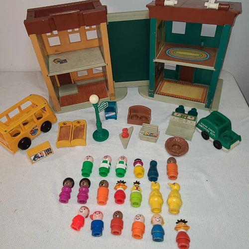 Vintage Sesame Street FisherPrice playset with little people and bus.  SEE PICS