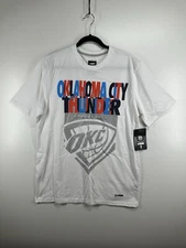 UNK Oklahoma City Thunder T-shirt Mens Sz L  NBA Basketball White Blue Spell Out