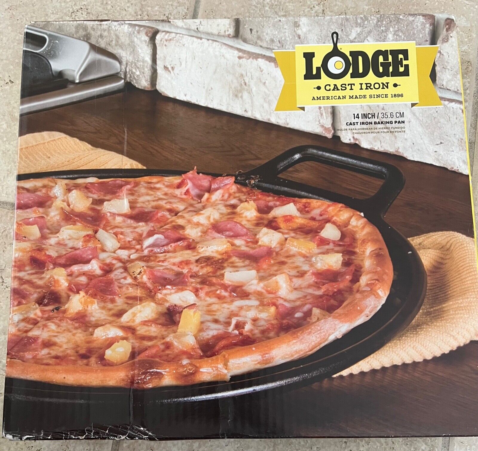 Lodge P14P3 Seasoned Cast Iron Baking and Pizza Pan 14 Inch for sale online