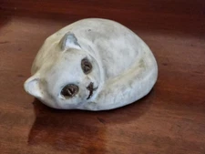 Andersen Pottery Curled Cat