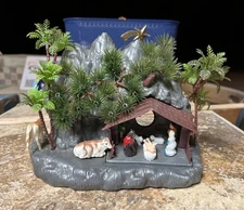 Vintage Bethlehem Nativity Manger Christmas Scene~Plastic Blowmold~Hong Kong