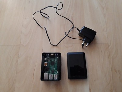 Raspberry Pi 2 Model B, v 1.1 (2015) i900 MHz quad-core Cortex-A7 CPU